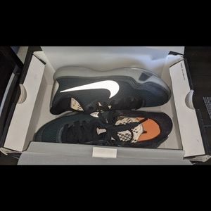 Kobe X Flight mens 6 womens 7.5-8 Nike